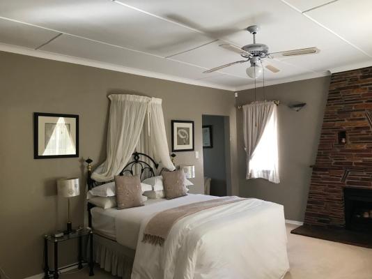 Room image 5