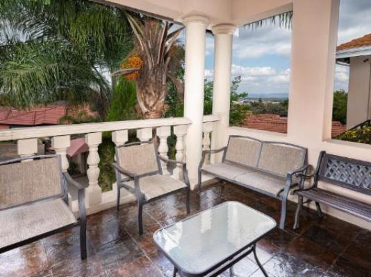 Katliso Entle B&B & Day Spa - Balcony/Terrace