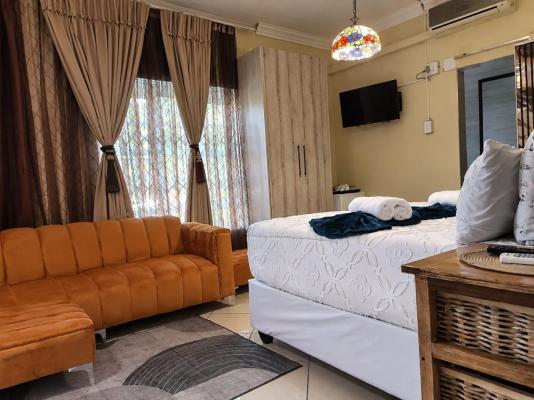 Room image 4
