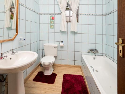 Room image 23