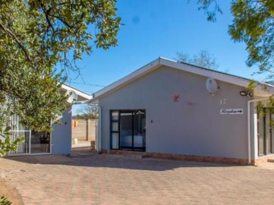 Three Angelz Lodge - Property / Building