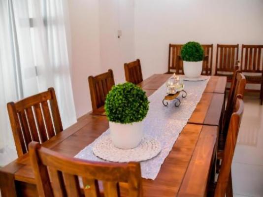 Makay's Guest House - Dining area