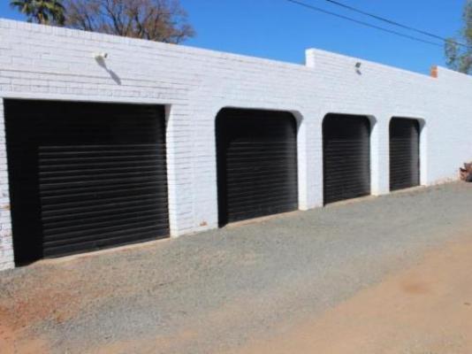 Makay's Guest House - Property / Building