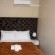 Makay's Guest House - Bed