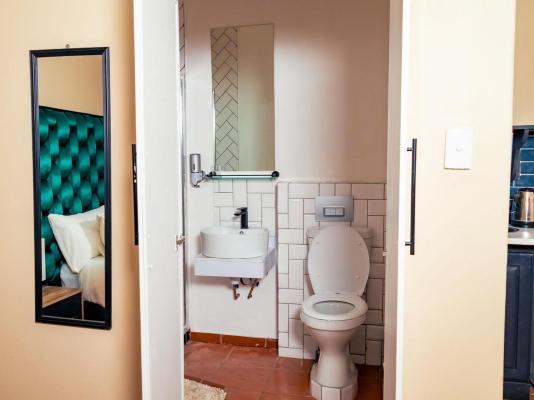 Makay's Guest House - 284455