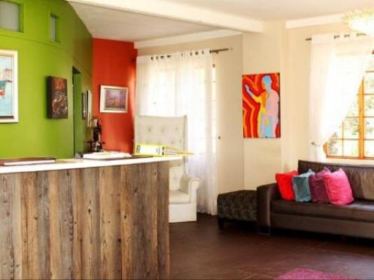 The Gallery Guesthouse & Family Restaurant - Property / Building