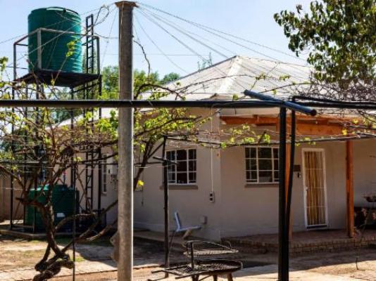 Modern Farm Stays - Property / Building