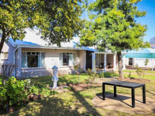 Modern Farm Stays - Property / Building