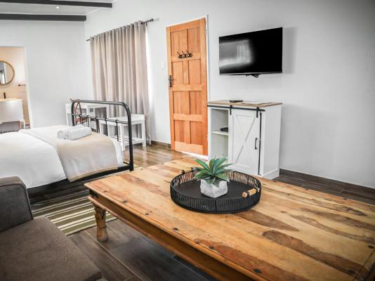 Modern Farm Stays - 284499