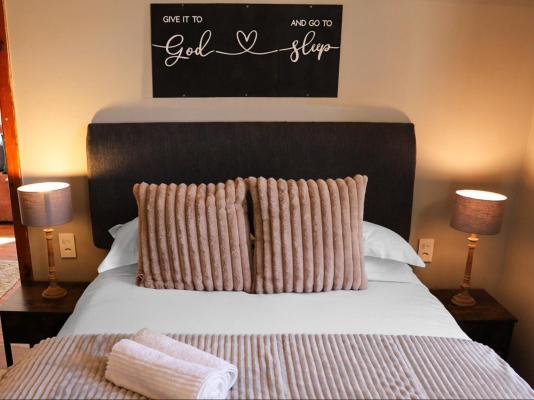 Modern Farm Stays - 284514