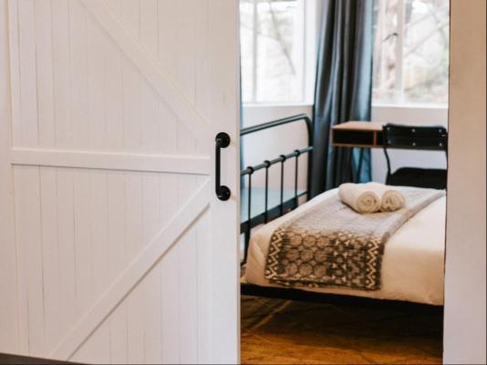 Modern Farm Stays - 284518