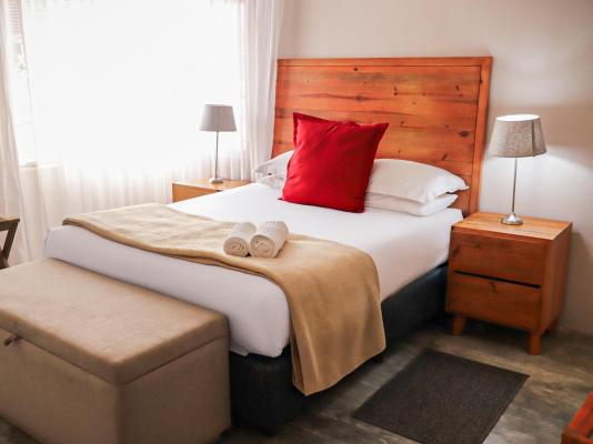 Modern Farm Stays - 284526