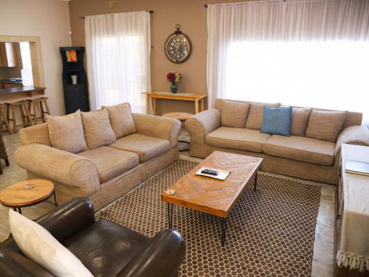 Modern Farm Stays - 284527