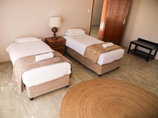 Modern Farm Stays - 284532