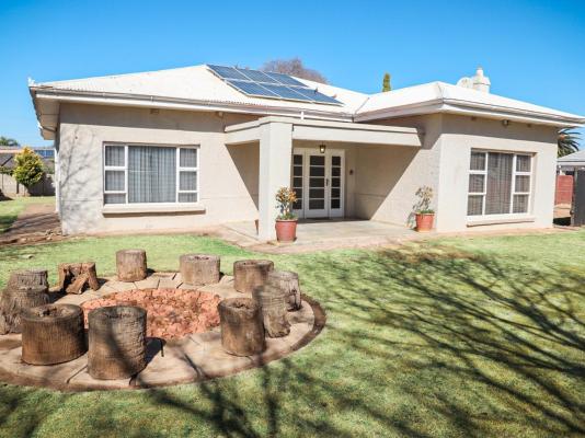 Modern Farm Stays - 284536