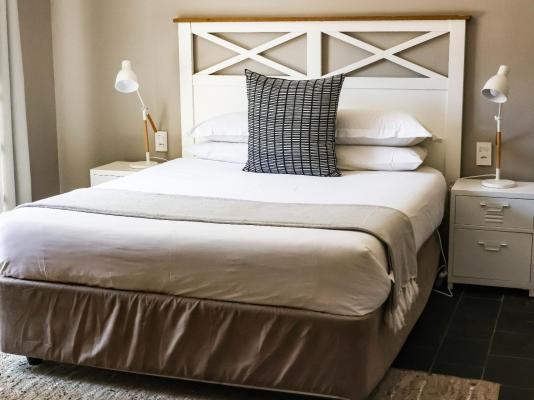 Modern Farm Stays - 284540