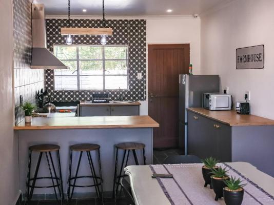 Modern Farm Stays - 284543