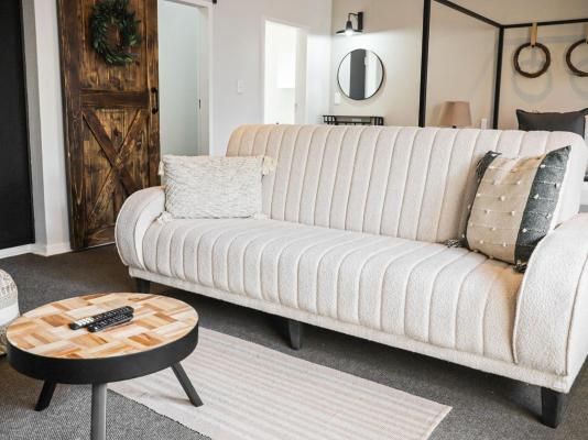 Modern Farm Stays - 284558