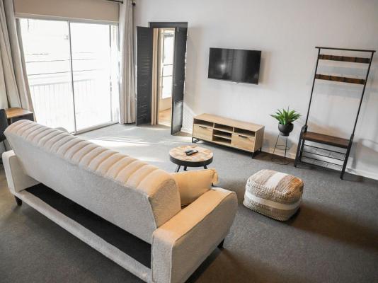 Modern Farm Stays - 284559