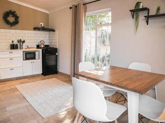 Modern Farm Stays - 284566