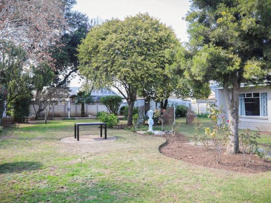 Modern Farm Stays - 284573
