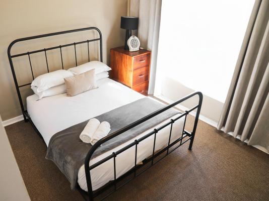 Modern Farm Stays - 284577