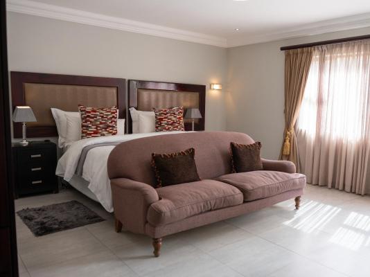 Room image 1