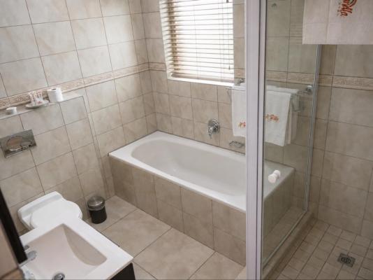 Room image 5