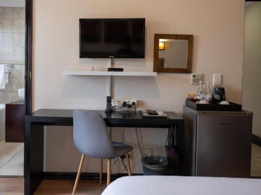 Room image 2