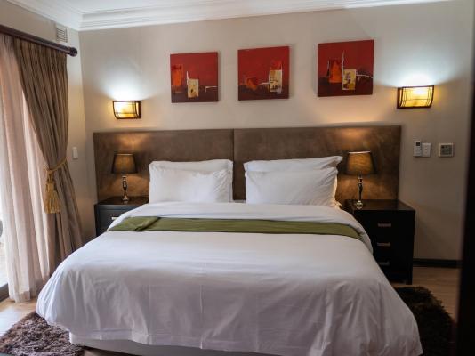 Room image 11
