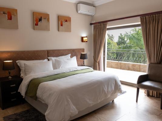 Room image 6