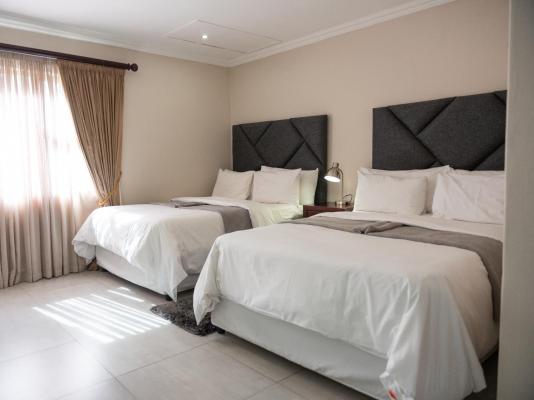 Room image 1