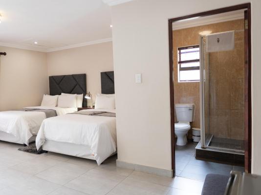 Room image 3