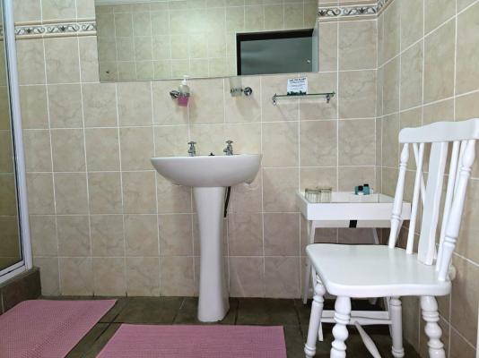 Room image 49