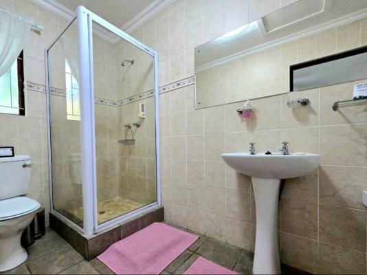Room image 50