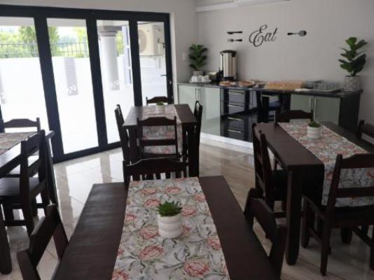 Bardow Manor - Breakfast area