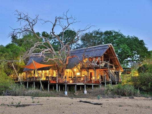 Rhino Post Safari Lodge - 285161