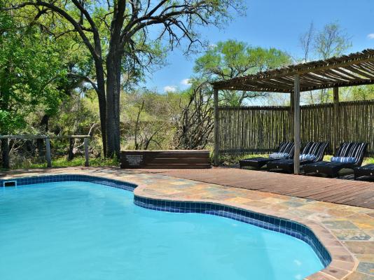 Rhino Post Safari Lodge - 285165