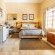 Treetops Guest House - 285195