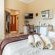 Treetops Guest House - 285196
