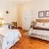 Treetops Guest House - 285198