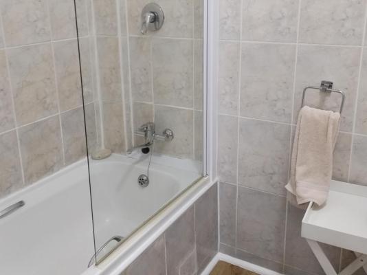 Treetops Guest House - 285214