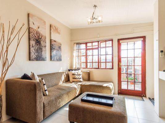 Treetops Guest House - 285217