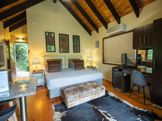Room image 3