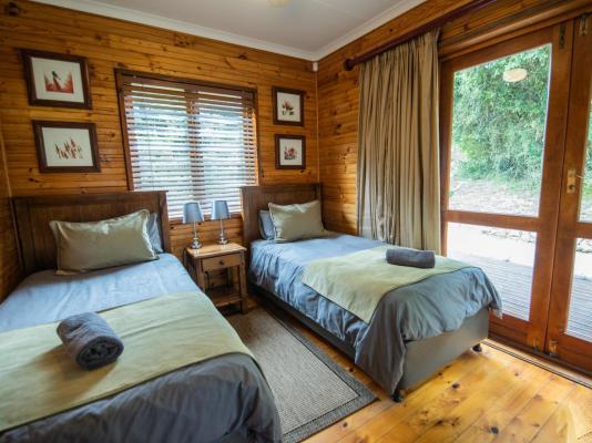 Room image 3
