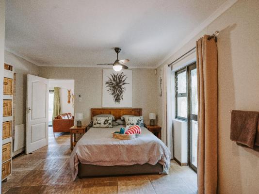 Room image 2