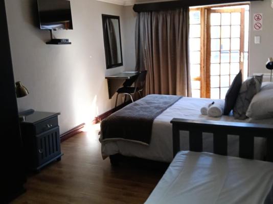 The Nightingale Guesthouse - 285324