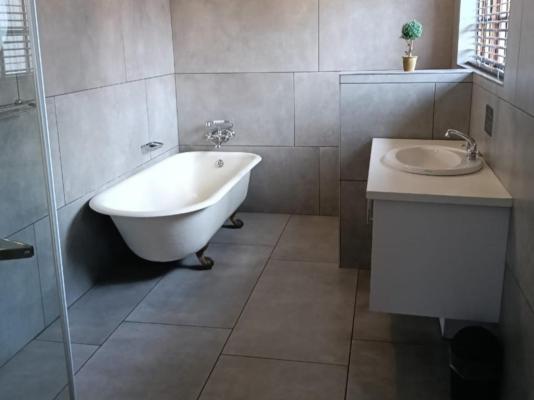 The Nightingale Guesthouse - 285337