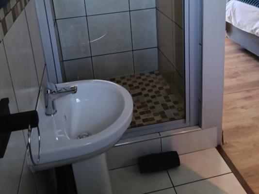 The Nightingale Guesthouse - 285341