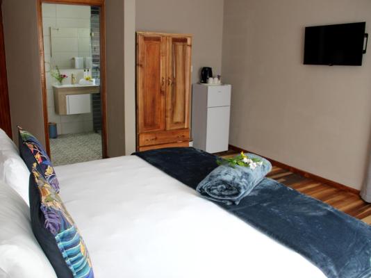 Room image 3